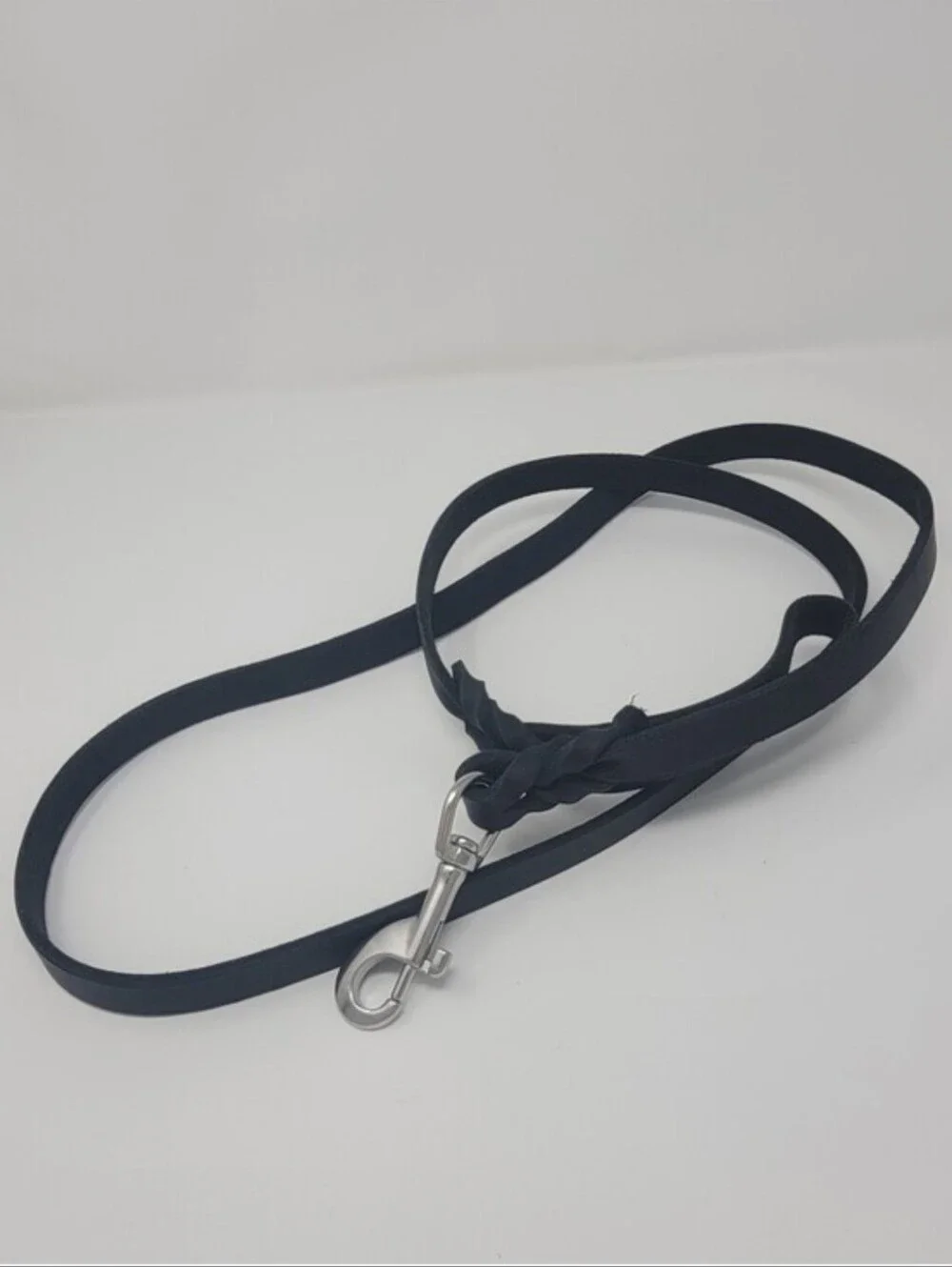 🆕️ Guiding Star Leather Dog Leash 6ft in Black